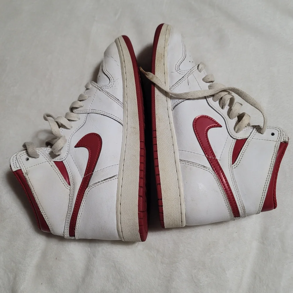 Air Jordan Retro 1 High OG Size‎ 7 Youth Red White Boys Girls Nike Shoes